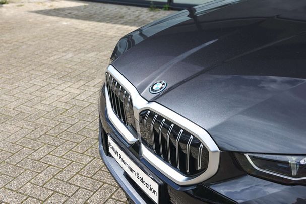 BMW 530 e 220 kW image number 30