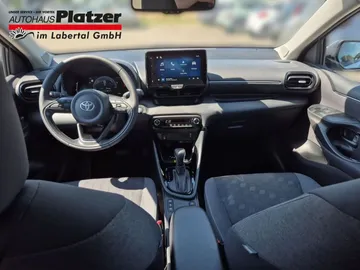 Car image 4