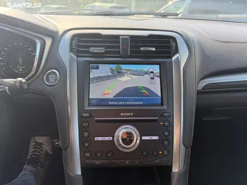 Car image 21