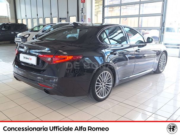 Alfa Romeo Giulia 2.2 118 kW image number 3