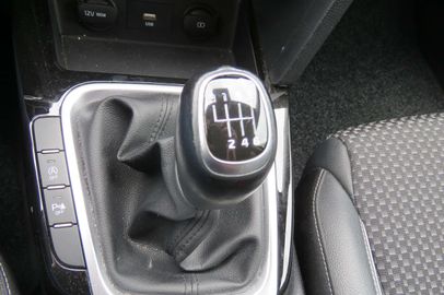 Car image 21