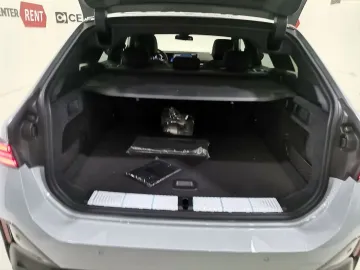 Car image 33