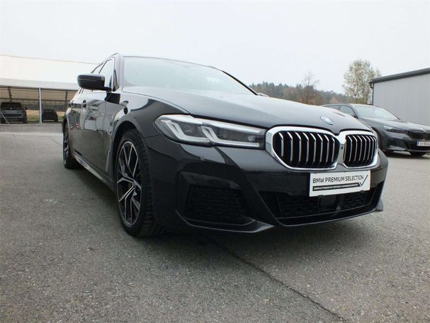 BMW 530 Touring xDrive 215 kW image number 2