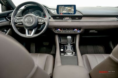 Car image 33