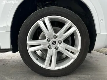 Car image 31