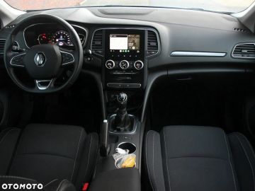 Car image 25