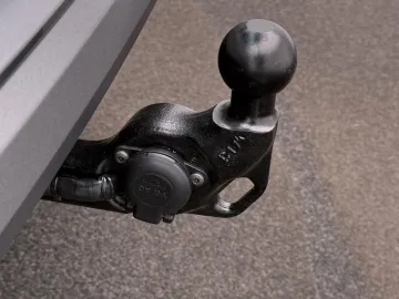 Car image 40