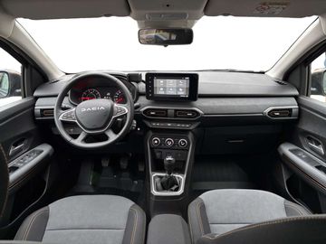 Car image 11