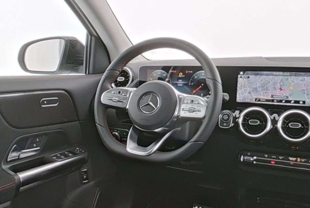 Mercedes-Benz GLA 200 d 110 kW image number 3