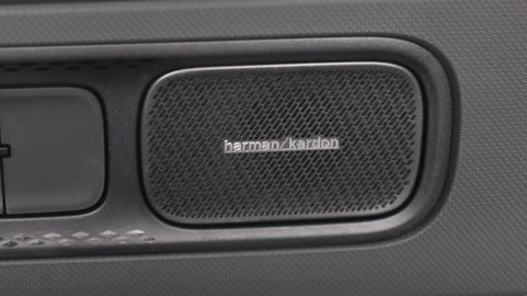 Car image 34
