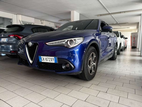 Alfa Romeo Stelvio 2.2 AT8 Q4 Super 140 kW image number 1