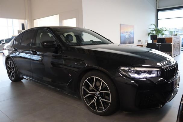 BMW 520d xDrive 140 kW image number 6