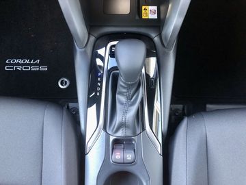 Car image 13