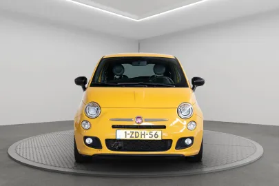 Car image 2
