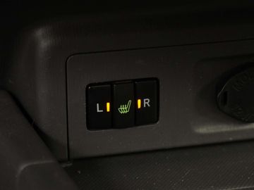 Car image 38