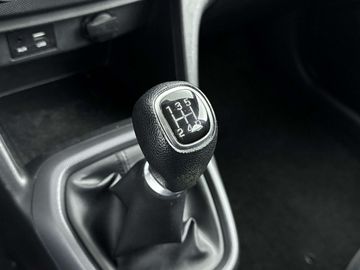 Car image 22