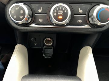 Car image 40