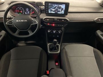 Car image 11