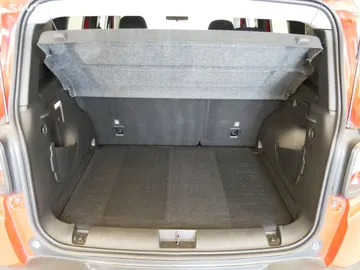 Car image 24
