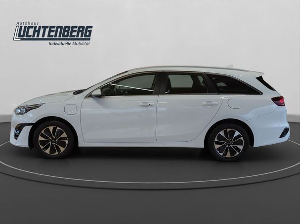 Kia Ceed Sportswagon Plug-in Hybrid Vision 104 kW image number 5