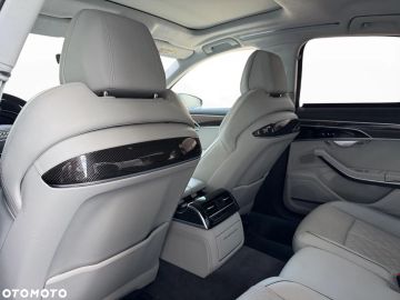 Car image 40