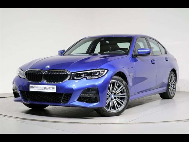 BMW 330 e M Sport 218 kW image number 1