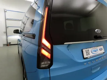 Car image 37