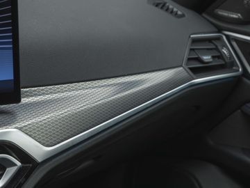 Car image 38