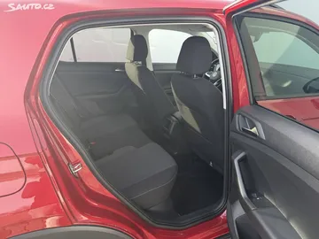 Car image 24