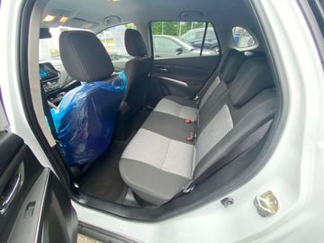 Car image 10