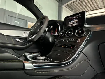 Car image 35
