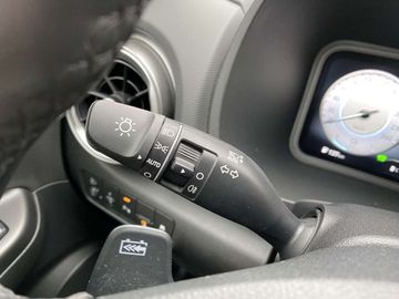 Car image 25