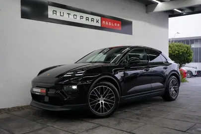 Car image 29