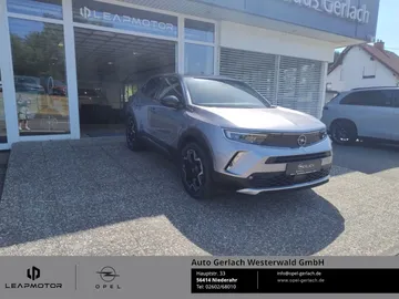 Car image 2
