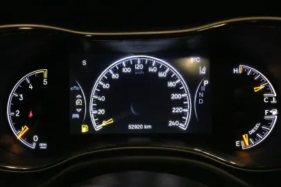 Car image 30