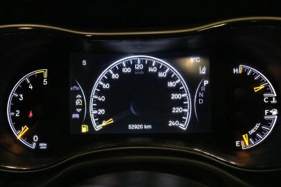 Car image 30
