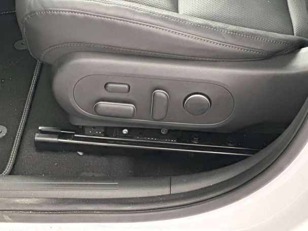 Hyundai Kona Electric 160 kW image number 22