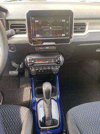 Car image 23