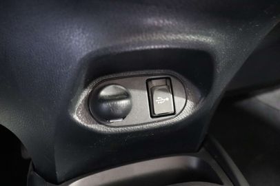 Car image 37