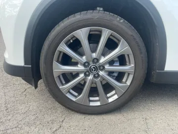 Car image 33