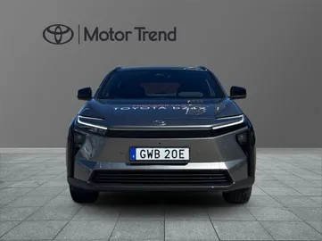 Car image 2