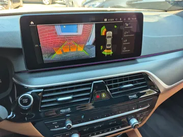 Car image 29