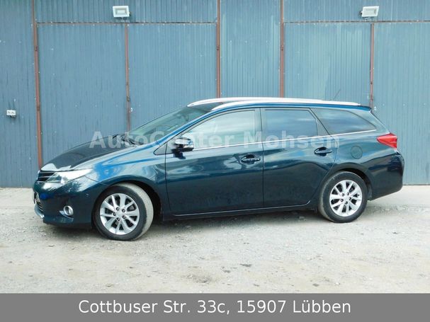 Toyota Auris Touring Sports Executive 91 kW image number 1