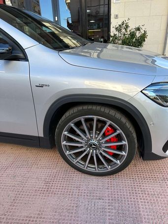 Mercedes-Benz GLA 45 GLA 45 S AMG 4Matic+ 310 kW image number 5