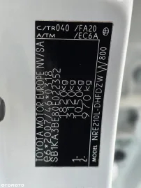Car image 40