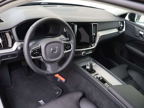 Volvo V60 B4 Plus 145 kW image number 17