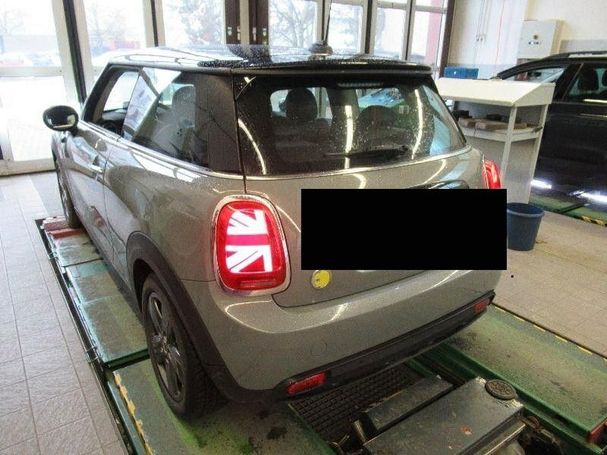 Mini Cooper SE Classic Trim 135 kW image number 4