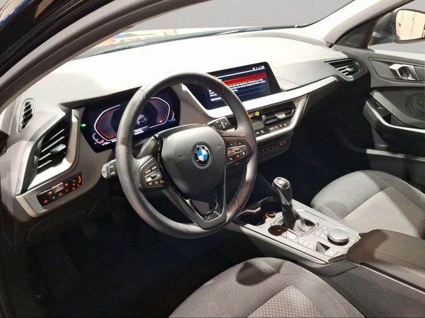 BMW 118i 100 kW image number 5