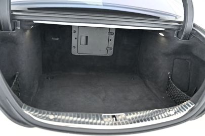 Car image 40
