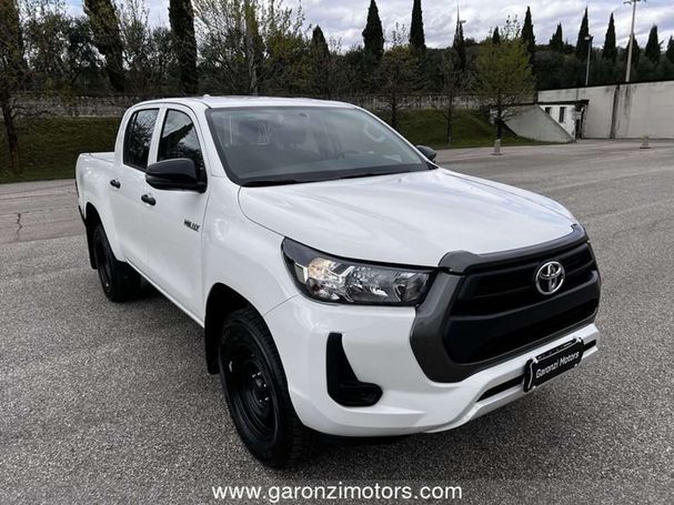 Toyota Hilux Double D Cab 2.4 4D 4WD Comfort 110 kW image number 2